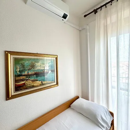 Apartment La Scogliera B